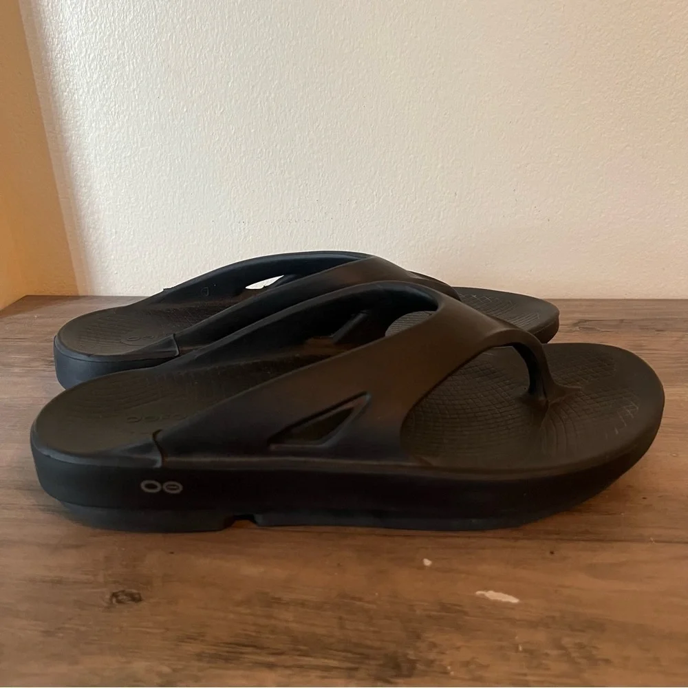 OOFOS Unisex OOriginal Black Flip Flop Sandals Comfort Recovery EU 45